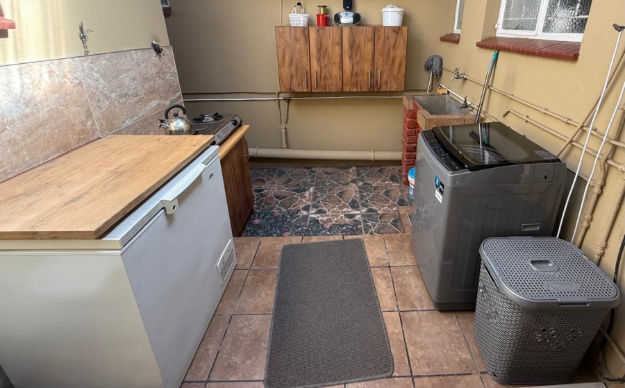 3 Bedroom Property for Sale in Heuwelkruin Eastern Cape